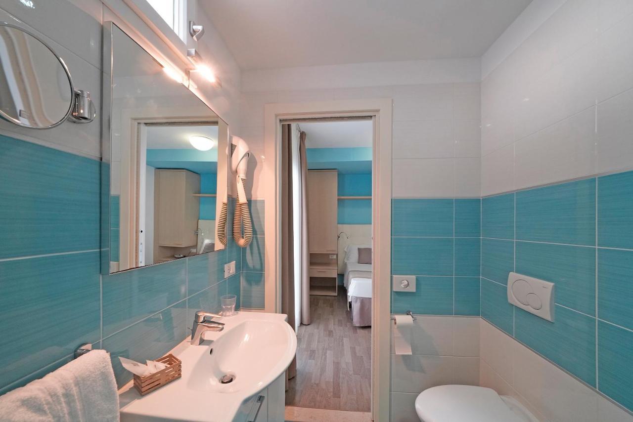 Hotel A Frontemare 3*